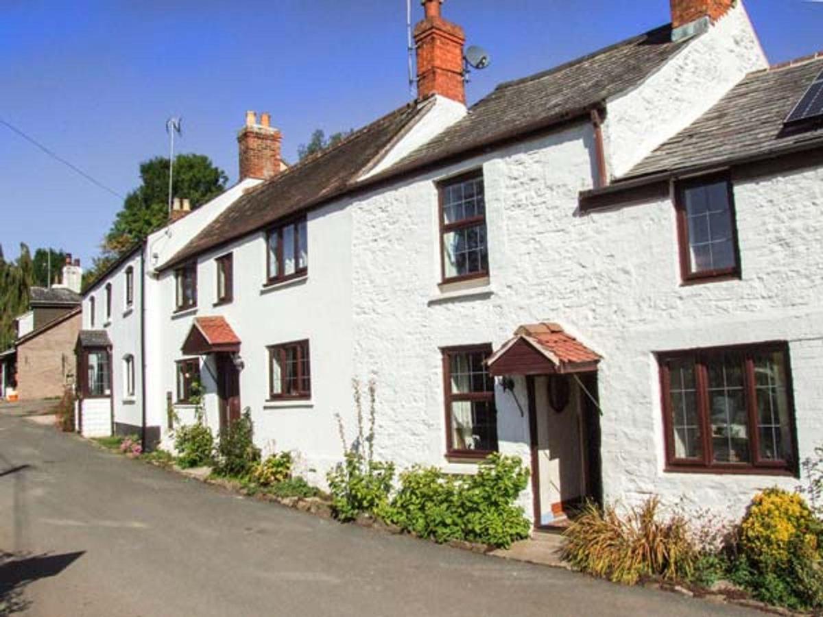 Herefordshire Holiday Cottages Lea Экстерьер фото